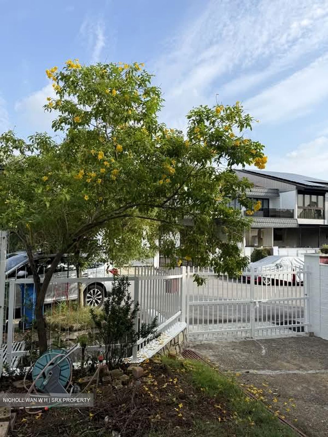 Golden Hill Estate (D19), Terrace #593667461